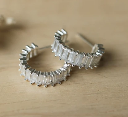 CHARA HOOPS SILVER/CLEAR