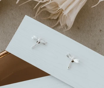 DRAGONFLY STUDS SILV