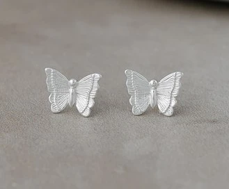 MARIPOSA STUDS SILV