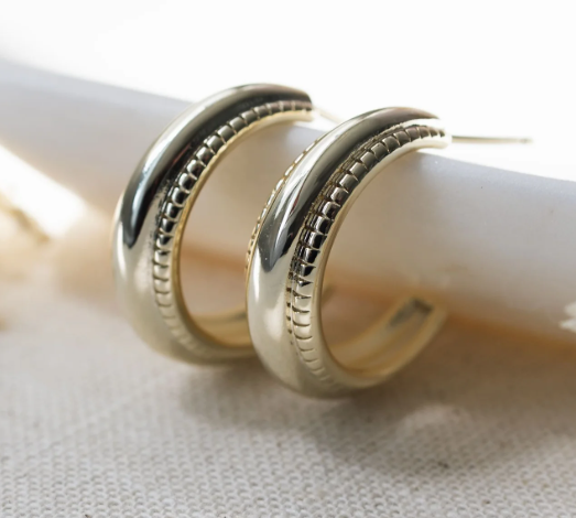 QUIRINA HOOPS GOLD