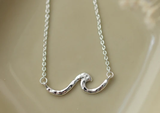 TINY WAVE NECKLACE SILV