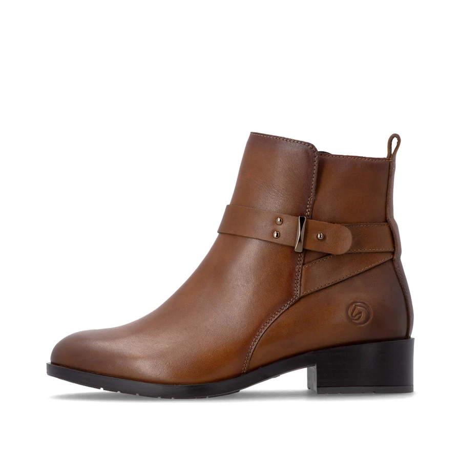 CLEAN FASHION ANKLE BOOT STRAP DETAIL COGNAC D3U72-22