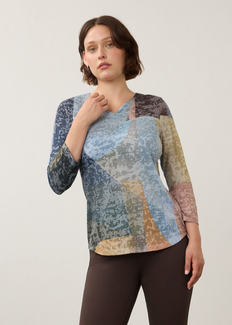 3/4 SLV NOTCH NECK TOP BLUE BLOCKS 3795844