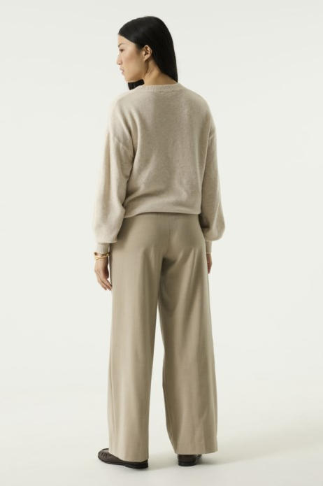 SWEATER W/ TIES SOLID T260244