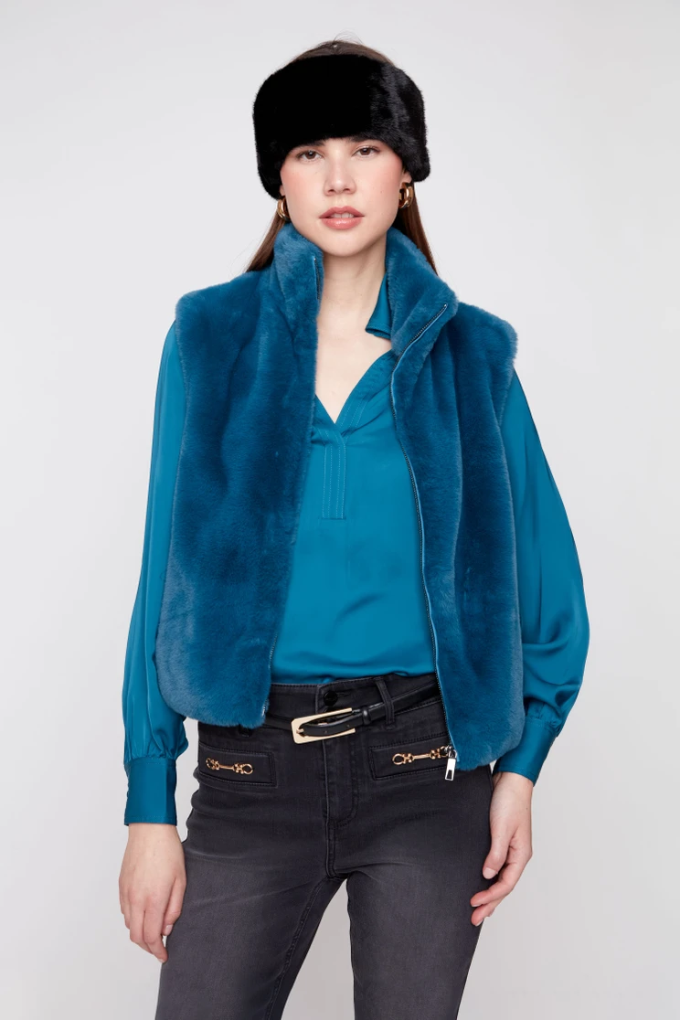 SOLID FAUX FUR VEST R3879L-E3011