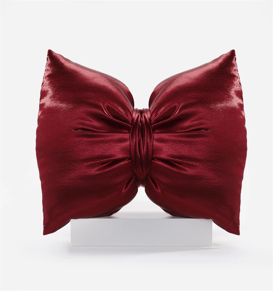 BURGUNDY BOW DESIGN PILLOW 688644