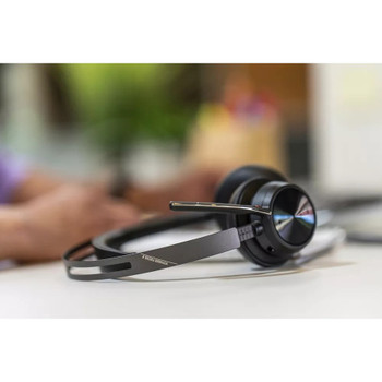 Poly Voyager Focus 2 USB-A Headset With Charging Stand 77Y86AA