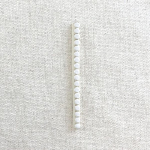 Pearl Trim in Glossy True White