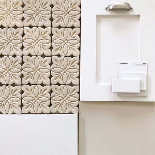 Handmade patterned Cobham tile in neutral Cream Crackle with White Dove Cabinets, Manchester Tan and Cambria Smithfield countertops
