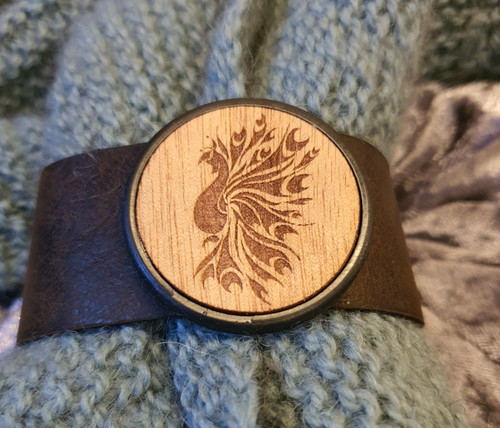 Cuff Disc Stylized Peacock