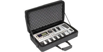 SKB Cases 1SKB-SC2111 - 21" x 11" x 3" Controller Soft Case SKB Cases 1SKB-SC2111 - 21" x 11" x 3" Controller Soft Case