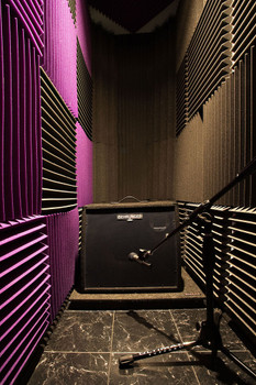 Auralex 6x 4" x 24" x 24" Studiofoam Wedge Panels, Purple Auralex 6x 4" x 24" x 24" Studiofoam Wedge Panels, Purple