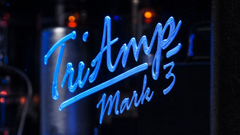 Hughes & Kettner The TriAmp MKIII 150-watt Programmable Tube Head Hughes & Kettner The TriAmp MKIII 150-watt Programmable Tube Head