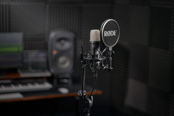 Rode NT1 Signature Series Condenser Microphone Rode NT1 Signature Series Condenser Microphone