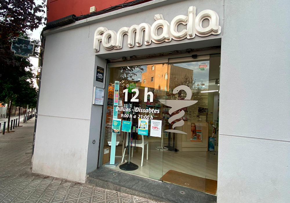 imagen farmacia julia sánchez Priego home 3