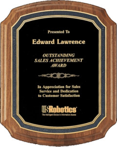American Walnut Plaque with Black/Gold Florentine Border Textured Black Plate - P3160 American Walnut Plaque with Black/Gold Florentine Border Textured Black Plate - P3160