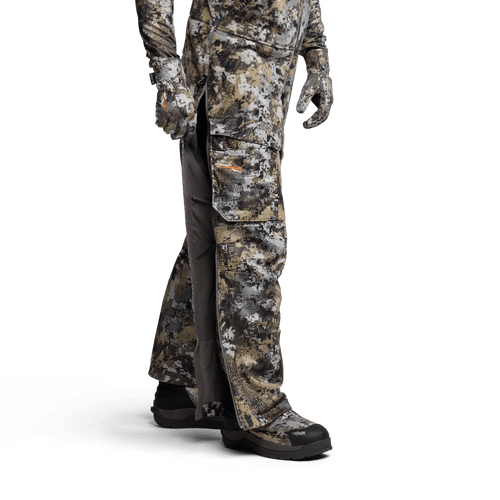 {"colorName":"Optifade Cover", "colorCode":"COV", "number":"kfi3", "isModel":false,"isFeatured":"3"}