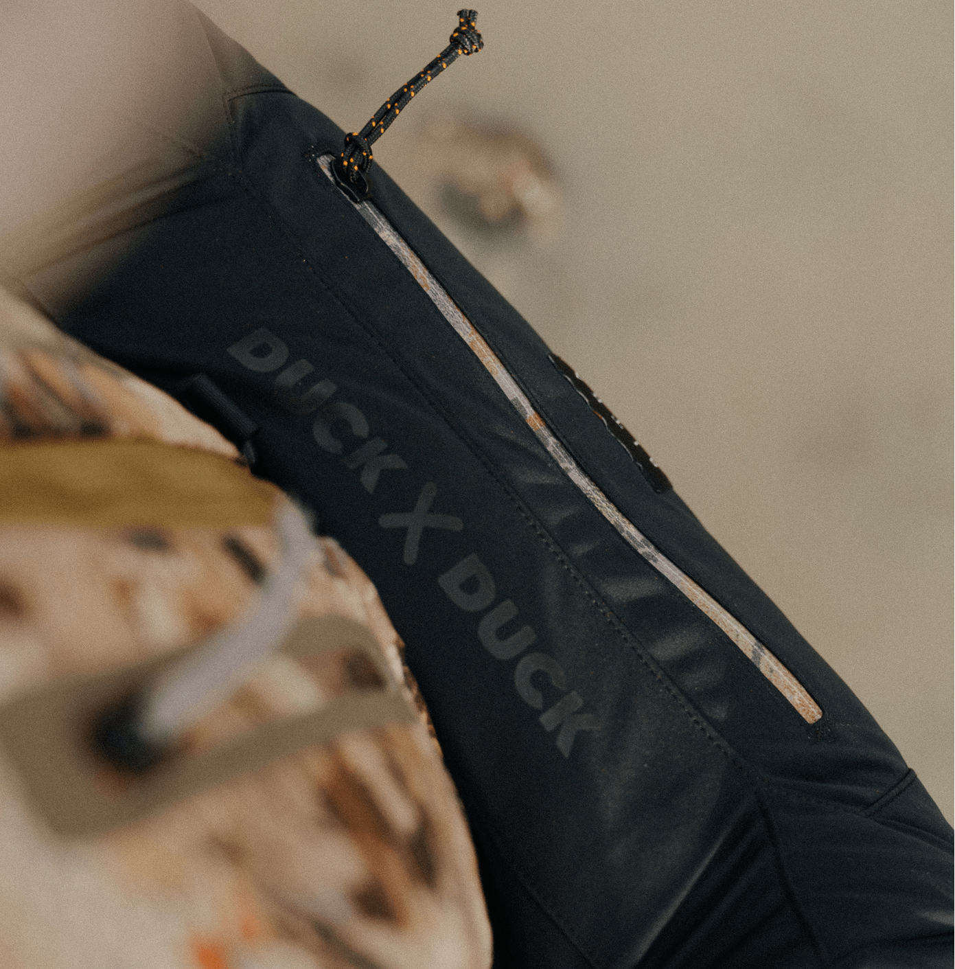 2F.7 Jetstream Insulated WS Muff | Black Timber | SITKA Gear