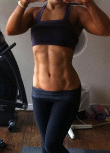 Strengthen Your Abs in 10 Minutes With This Equipment-Free Pilates Workout