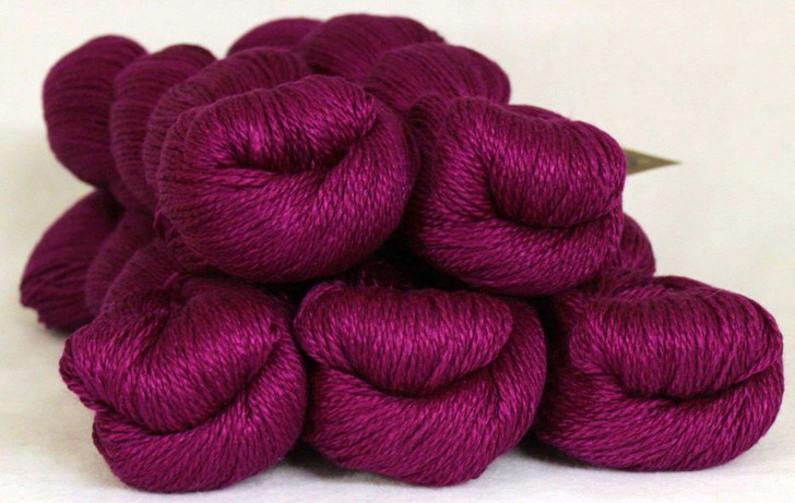Fyberspates Scrumptious 4ply Yarn - Magenta (315)
