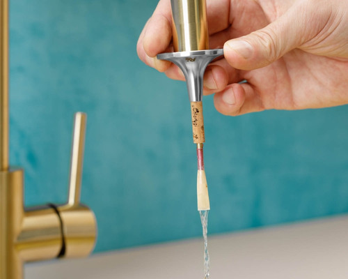 Reeds 'n Stuff Oboe Reed Cleaner in use