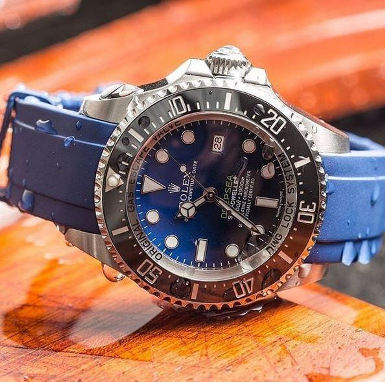 rolex deepsea sea dweller rubber strap