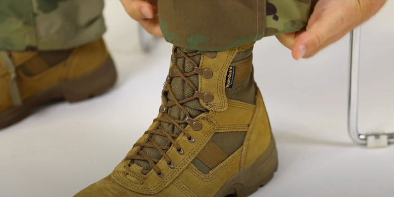 How To Blouse Your Military Boots Step 04