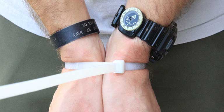 Disposable Flex Handcuffs