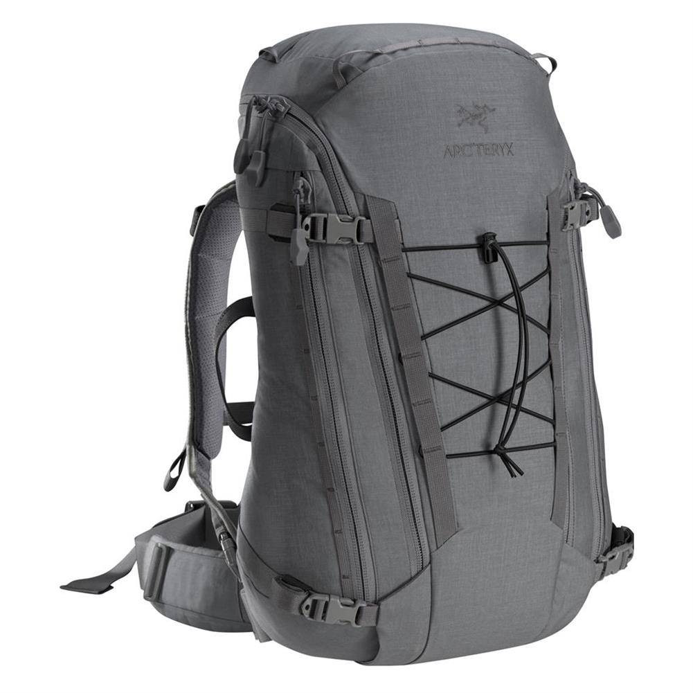 arc'teryx backpack laptop Mantis 26L Backpack, BLACK/OLIVE MOSS while top and side zip pockets hold essential items including a 3 L hydration bladder with a port for external routing Arc'teryx Mantis 26 Backpack, BLACK/EUPHORIA