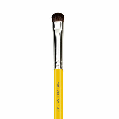 Bdellium Tools Studio Large Smudge Brush 758 (close up). Sold by Norcostco.