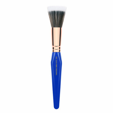 Bdellium Tools Golden Triangle Duo Fibre Finishing Brush 955. Sold by Norcostco.