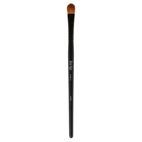 Ben Nye Medium Blender Brush