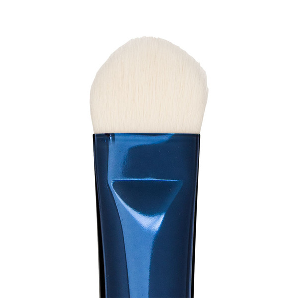 Blue Master Precision Blending Brush - Close Up