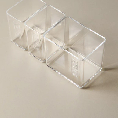 Kitpak The S + M Cups (out of packaging). Sold by Norcostco.