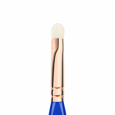 Bdellium Tools Golden Triangle Shading Blender Brush 773 (close up). Sold by Norcostco.