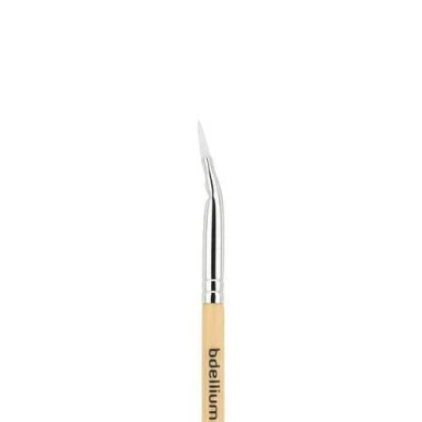 Bdellium Tools FX Bent Glue Brush 122 (close up). Sold by Norcostco.