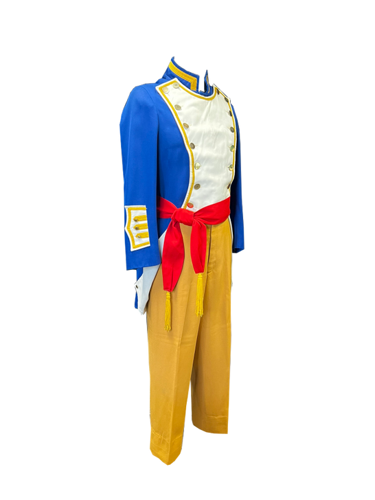 Arms and the Man Costume Plot