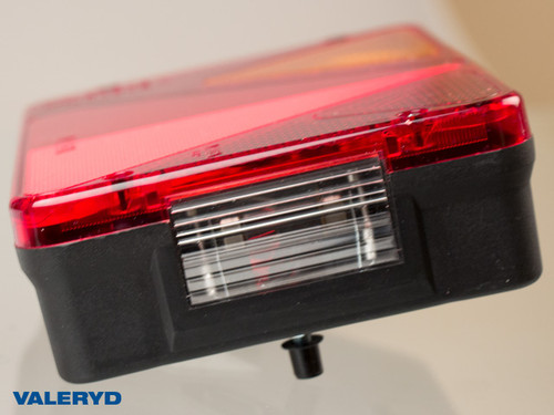 Tail light Ajba Left 189x135x51 with number plate light. Bayonet connection  [3010400]