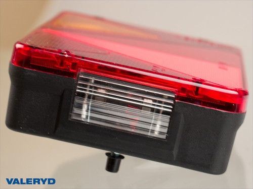 Tail light Ajba Right 189x135x51 with number plate light. Bayonet connection  [3010403]