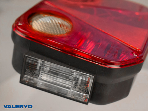 Tail light Radex 2800Right 250x145x55 with number plate light and reversing light. Bayonet conn.  Tail light Radex 2800Right 250x145x55 with number plate light and reversing light. Bayonet conn.