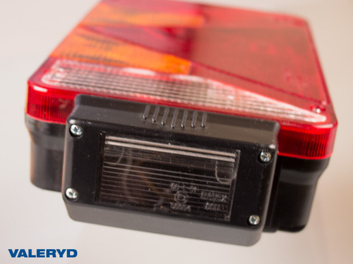 Tail light Radex 5800 Right 220/250x140x60 with no. plate light, reversing light. Bayonet connect.  [3010309]