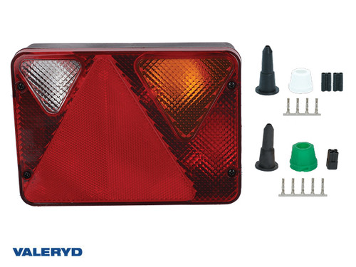 Tail light Ajba Right 189x135x51 with number plate light and reversing light. Bayonet connection  [3010404]