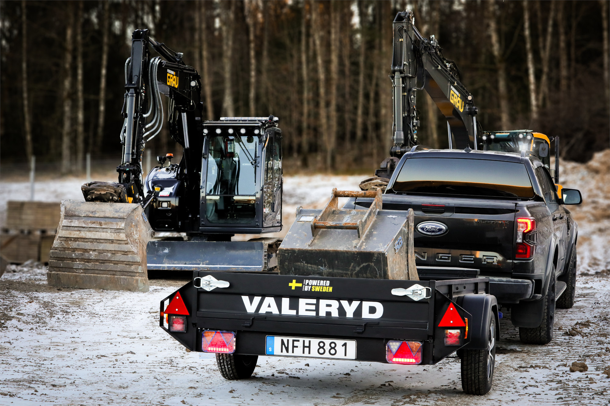 Lastsicherung für Anhänger – Sicher und zuverlässig mit Valeryd  Valeryd bietet hochwertige Produkte zur Ladungssicherung für Anhänger, Wohnwagen, Boots- und Pferdetransporter. Entdecken Sie robuste Zurrgurte, Spannbänder, Zurrösen und weiteres Zubehör – geprüft und langlebig für maximale Sicherheit.  Setzen Sie auf geprüfte Qualität und einfache Handhabung für sicheren Transport. Valeryd – Ihr Partner für zuverlässige Lastsicherung!