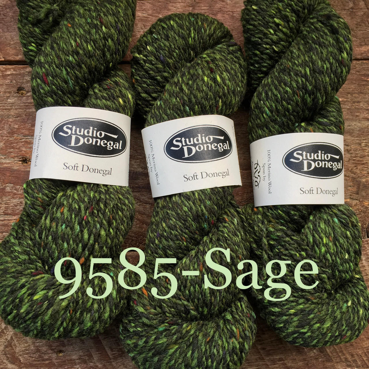 Studio Donegal Soft Donegal Tweed - DK Merino Wool Yarn