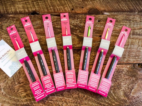 Susan Bates Ergonomic crochet hooks • Susan Bates - Silvalume size E, F, G, 7, I, J, K