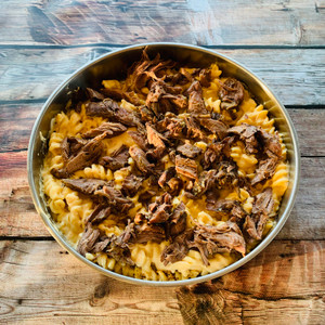 Slow cooked beef shin with mac & cheese