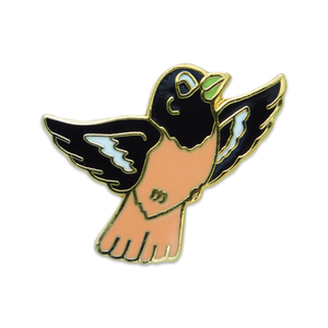 (SKU:857) Oriole Bird Lapel Pin in Gold Finish.