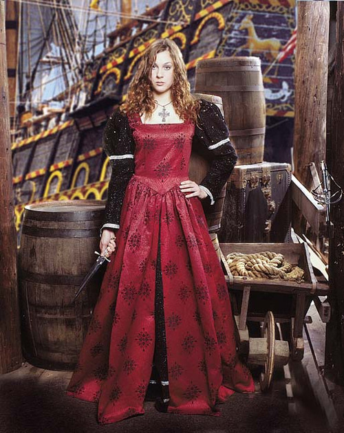 Elegant Lady's Medieval Dress