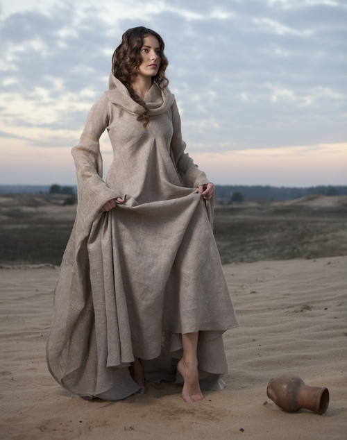 Fantasy Dress Wanderer