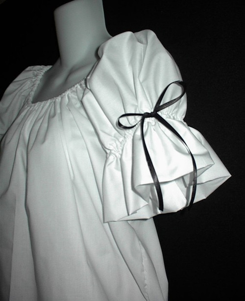 Renaissance Chemise Top w/Black Bows Renaissance Chemise Top w/Black Bows